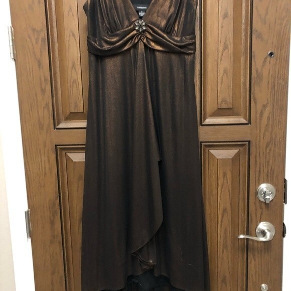 R&M Richards metallic bronze sheen dress s… - Picture 5 of 10